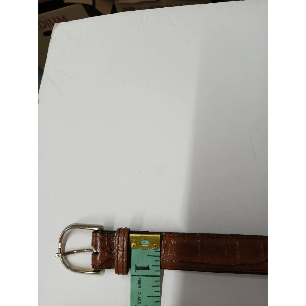 Vintage 90s Cognac Gator Embossed Leather Belt‎ Silver Buckle Made in USA 36/90